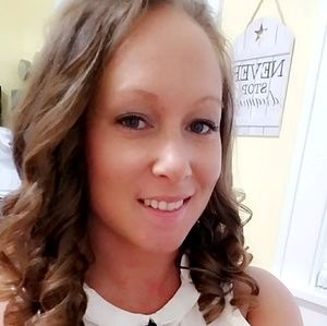 Meet your Posher, Benita